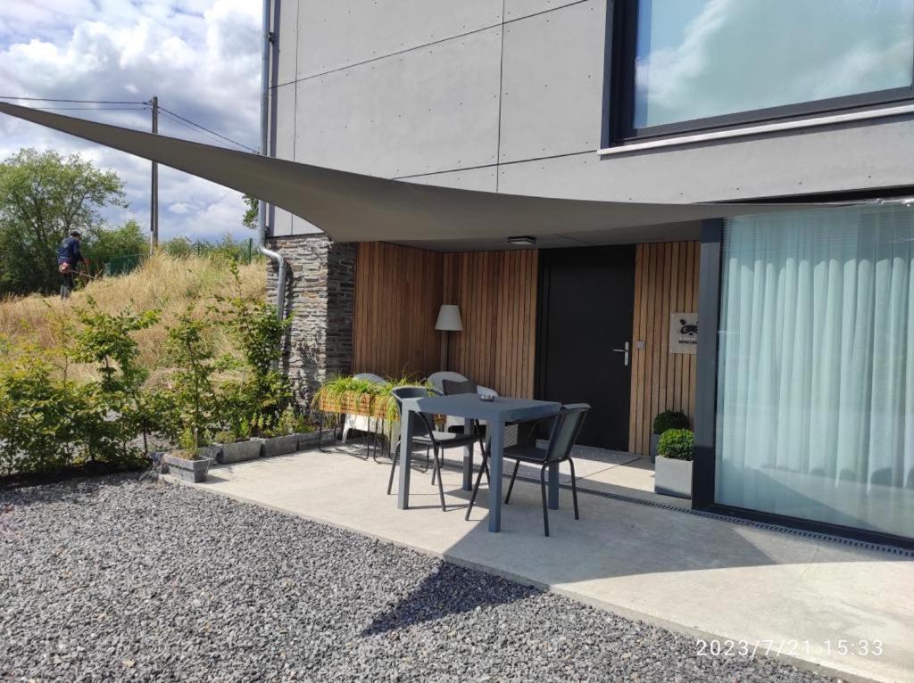 La Planque Du Raton Laveur Aparthotel Lierneux Exterior foto