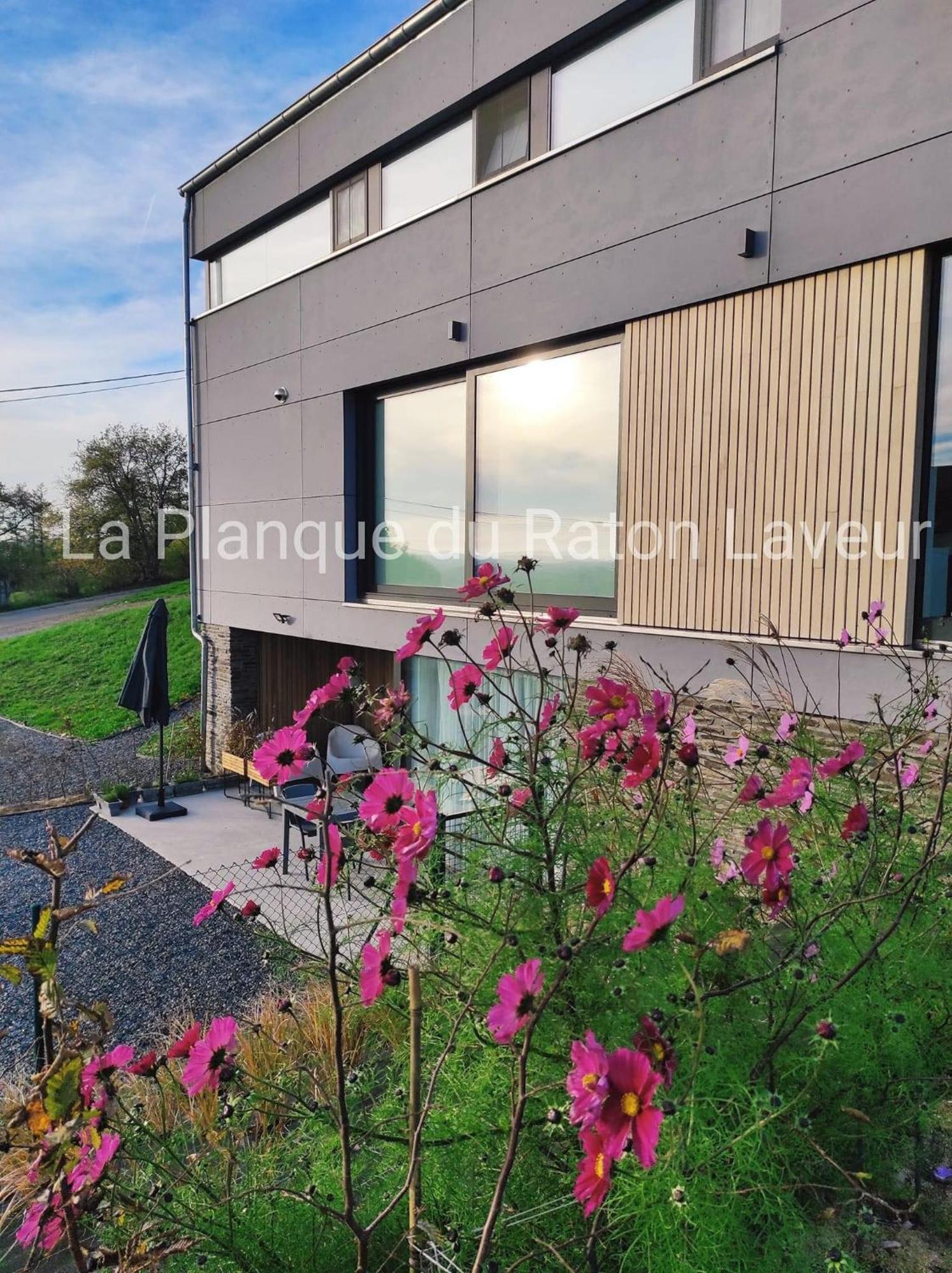 La Planque Du Raton Laveur Aparthotel Lierneux Exterior foto
